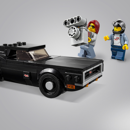 LEGO® 2018 Dodge Challenger SRT Demon und 1970 Dodge Charger R/T 75893
