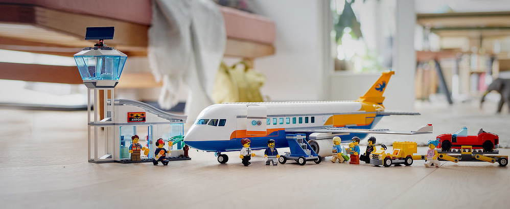 LEGO® Passagierflugzeug 60262