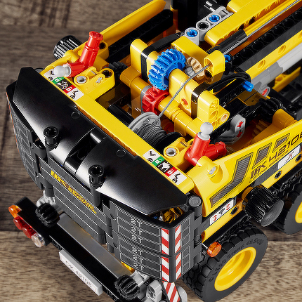 LEGO® Kran-LKW 42108