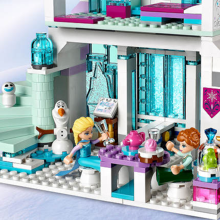 LEGO® Elsas magischer Eispalast 43172